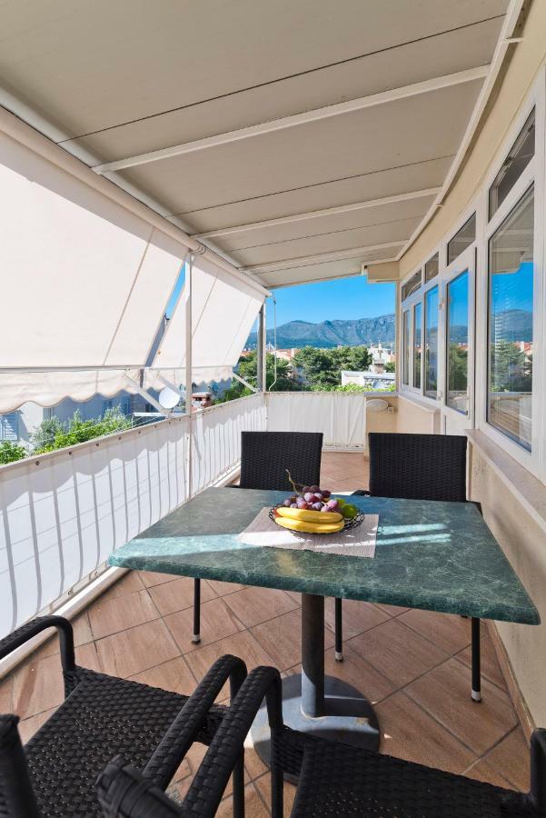 Apartment Marina Primosten Exterior photo