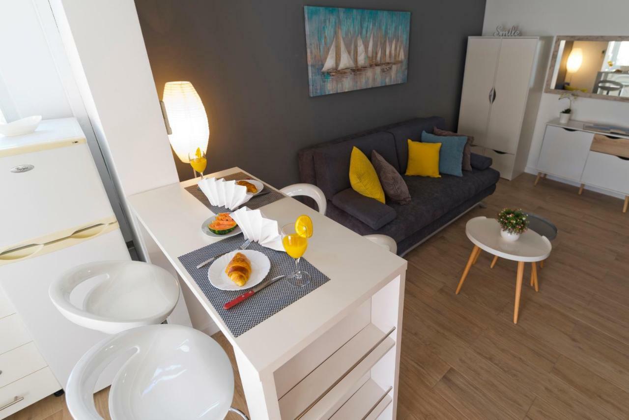 Apartment Marina Primosten Exterior photo